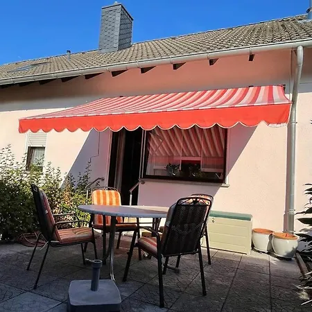 Daire Leuchtbergblick Mit Terrasse Und Pkw Stellplatz Eschwege