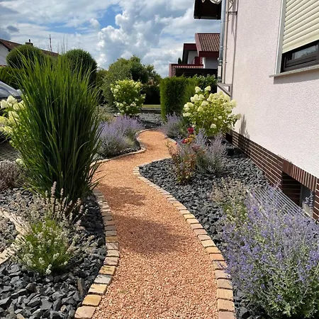 Daire Leuchtbergblick Mit Terrasse Und Pkw Stellplatz