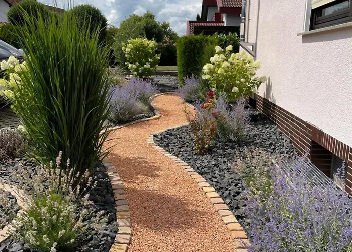 Apartmán Leuchtbergblick Mit Terrasse Und Pkw Stellplatz